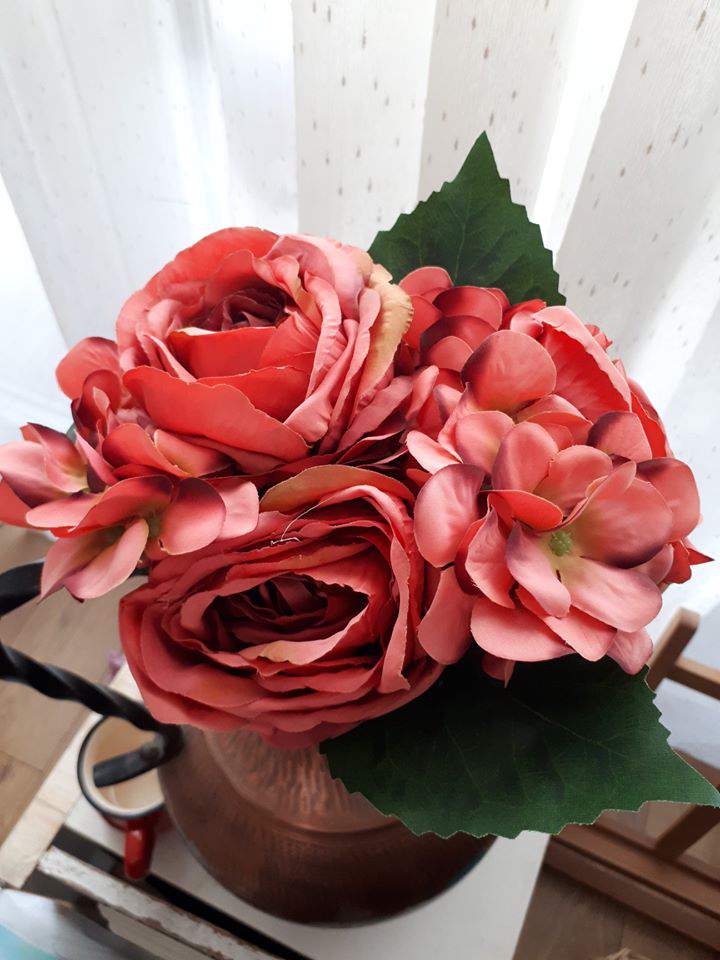 Image of Hortenzia-rózsa csokor